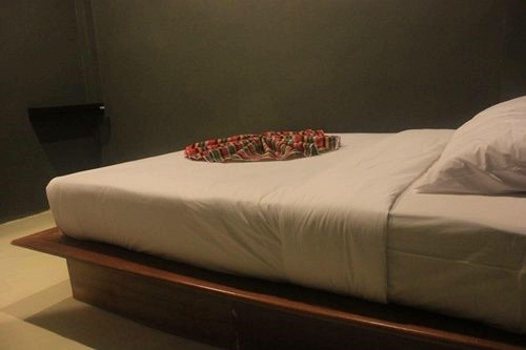 Pi Coco Hostel Chaweng  Exterior foto